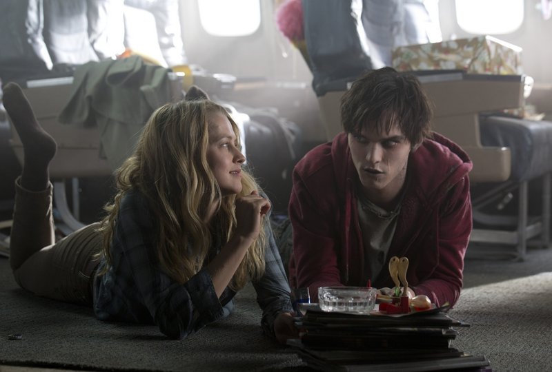 Teresa Palmer, a live human, and Nicholas Hault, a dead one, build an unlikely relationship in “Warm Bodies,” a touching twist on star-crossed lovers.