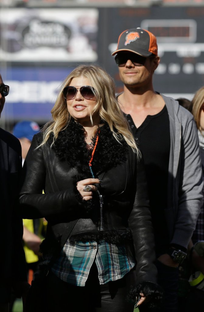 Singer Fergie and her husband, Josh Duhamel, tweeted news of her pregnancy.