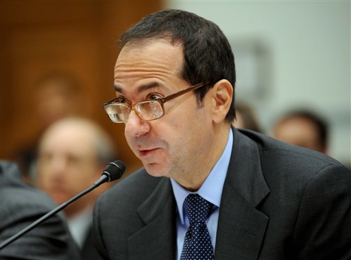 Hedge fund manager John Paulson stirred speculation last week when Bloomberg News reported that he was exploring a move from New York to Puerto Rico, where new residents pay no local or U.S. federal taxes on capital gains. Paulson said Friday he won't set up a permanent residence on the island.