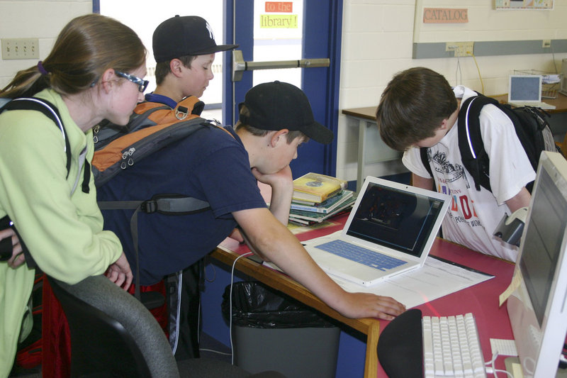 Students at Cape Elizabeth Middle School use a school laptop in June 2011. A request for archival documents about the state’s school laptop program revealed a problem with how Jeff Mao, the state official in charge of the program, was backing up his emails. The Department of Education says it has taken steps to correct the issue.