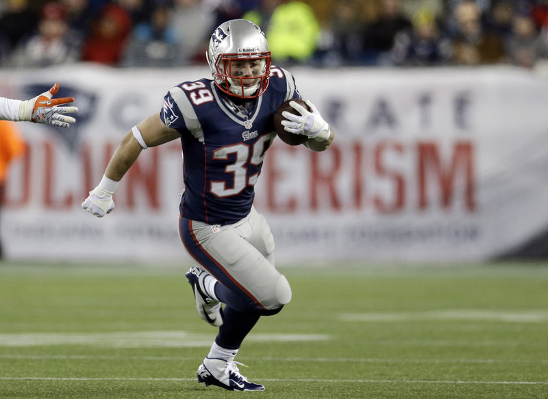 Danny Woodhead became a fan favorite in Foxborough, but signed Friday with the San Diego Chargers.