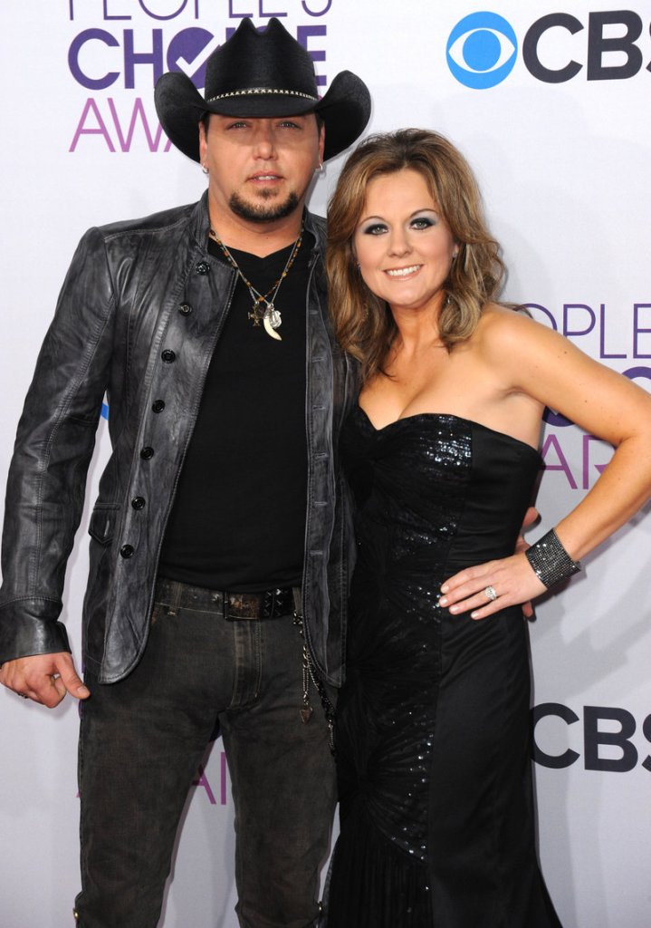 Jason Aldean and his wife, Jessica, in January