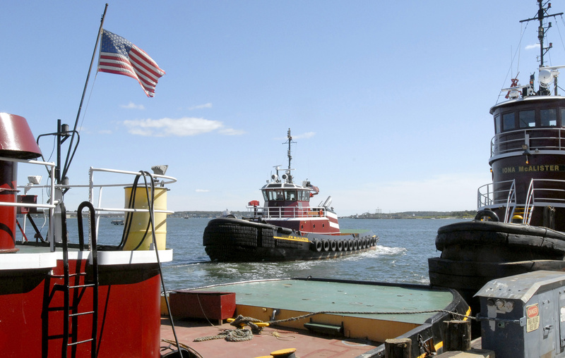 The Andrew McAllister is part of the fleet of Portland Tugboat. Its owner, McAllister Towing and Transportation, has won a contract to design an articulated tug-barge hybrid.