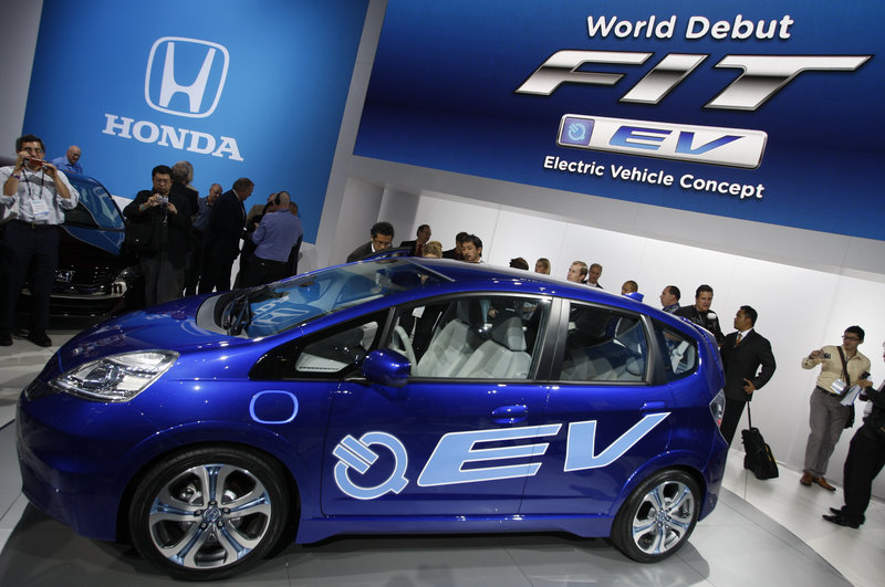 The Honda has slashed the lease costs on its FIT EV and is offering more favorable terms as automakers attempt to attract consumers.