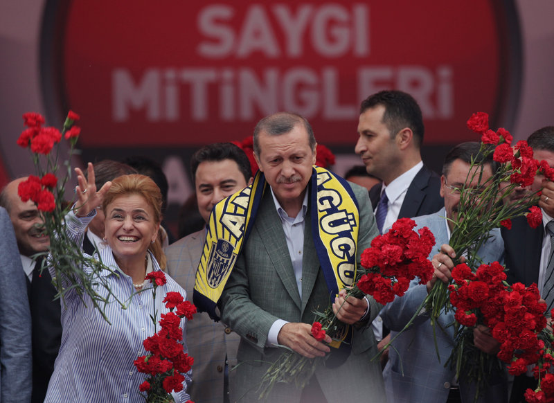 Recep Tayyip Erdogan, center