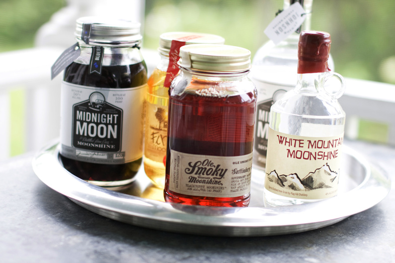Midnight Moon Blueberry, FireFly Moonshine Apple Pie Flavor, Ole Smoky Tennessee Moonshine Blackberry, Midnight Moon Moonshine, and White Mountain Moonshine are some recent legal moonshine products.