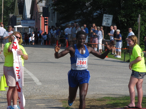 Moninda Marube of Auburn beat the heat and the field of 2,011 finishers to win Thursday's 37th Annual Bridgton 4 on the Fourth Road Race.