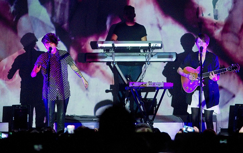 Twin sisters Tegan and Sara perform at the State Theater in Portland on Saturday.