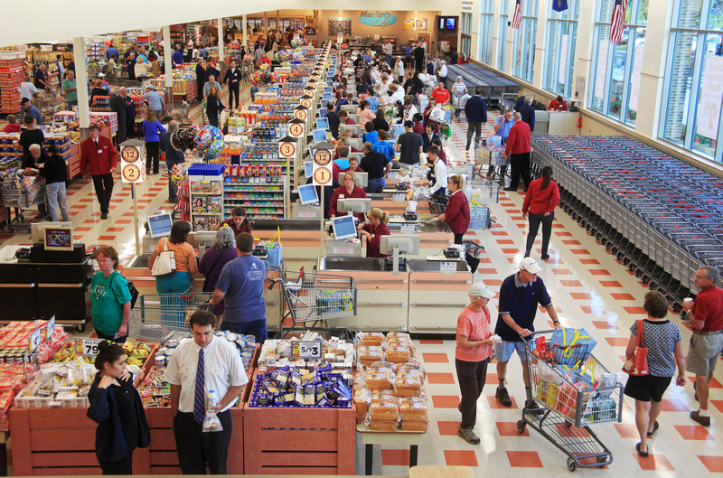 Market Basket opens its first Maine store, at Biddeford Crossing on Route 111 in Biddeford, on Sunday morning.