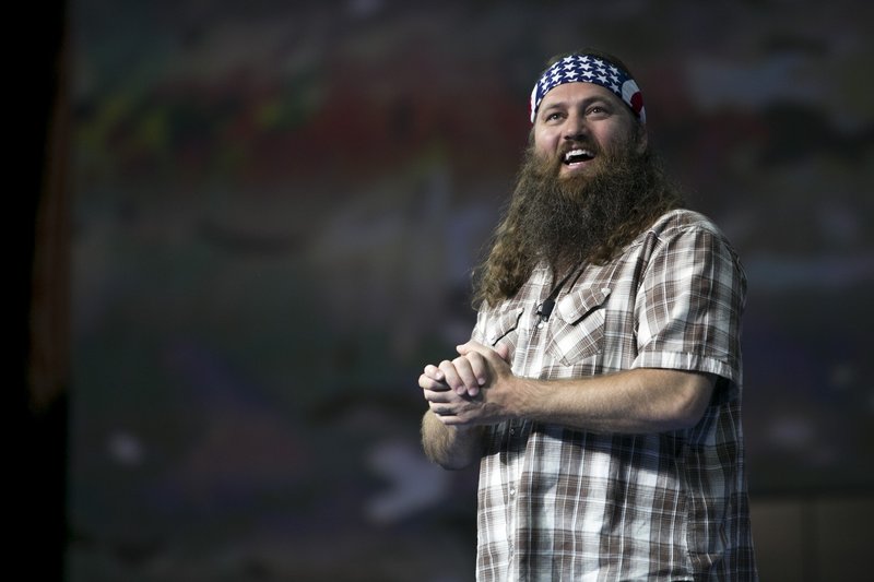 Willie Robertson of “Duck Dynasty” told a couple getting married at a Pennsylvania Field & Stream store to always forgive each other.