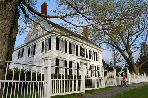 This May 17, 2005, file photo, shows the Harriet Beecher Stowe House in Brunswick, Maine. A professor of American literature at Clemson University in Clemson, S.C., Susanna Ashton, says her research shows Stowe harbored a fugitive slave from South Carolina here just before she started writing her novel "Uncle Tom's Cabin." Ashton suggests that the painful story of slavery told by John Andrew Jackson prompted Stowe to begin writing the famous novel.