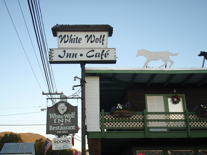 The White Wolf Inn in Stratton