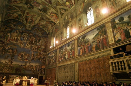 During high season some 20,000 people a day enter the intimate Sistine Chapel. Dust, humidity and carbon dioxide are dulling and discoloring Michelangelo’s frescoed masterpiece.