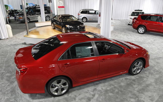 The 2013 Toyota Camry remains near the top of Consumer Reports’ reliability ratings, but it is among four Toyota models to lose the magazine’s coveted “recommended” label because they scored low in crash tests.