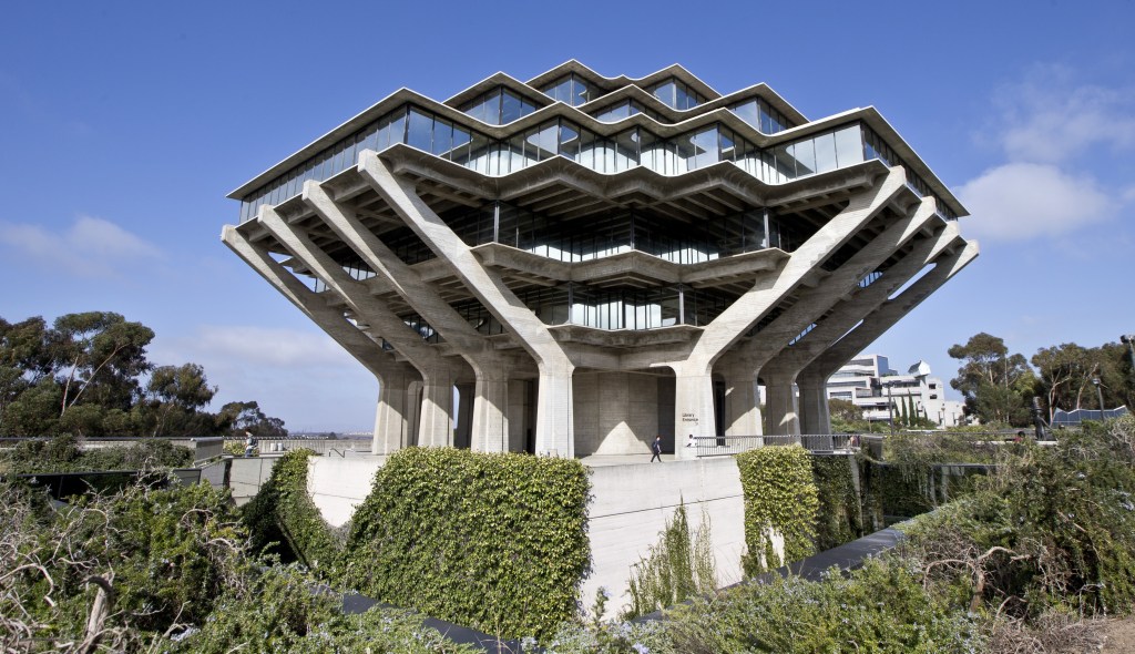 The Geisel Library on the campus of the University of California-San Diego was designed by architect William Pereira.