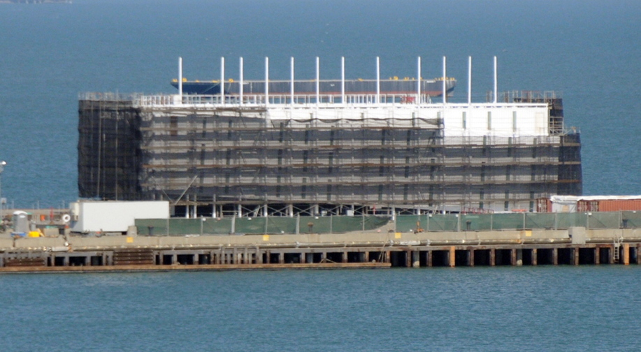 Like a structure in Portland Harbor, the building on a barge in San Francisco Bay is likely a Google floating data center, experts say.