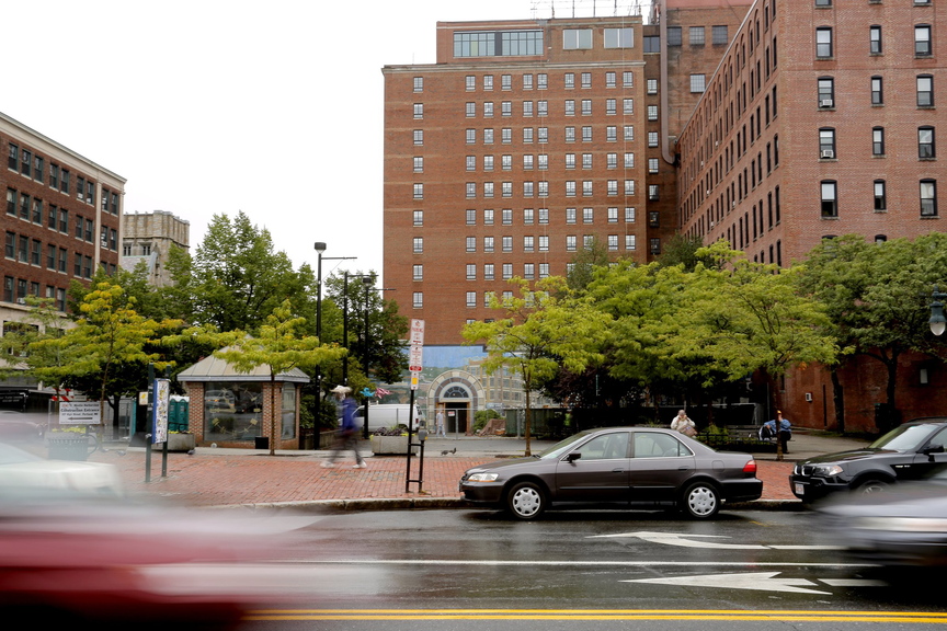 A judge’s ruling Thursday clears the way for a petition effort that could ultimately undo the sale of Congress Square Plaza in Portland to an out-of-state developer.