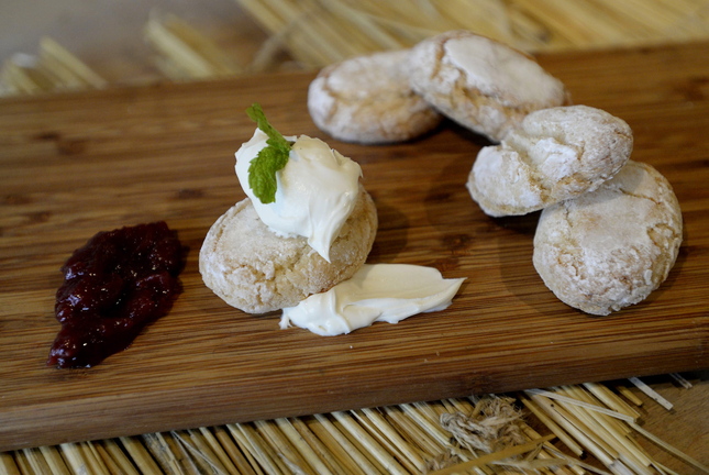Ricciarelli with mascarpone cheese and cranberry chutney at The Cheese Iron