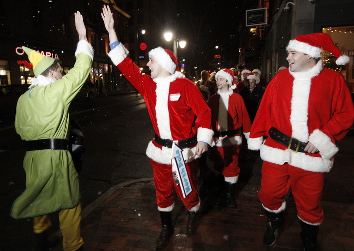 Elves on the loose during Santacon 2009.