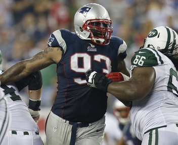 Tommy Kelly gave the Patriots a solid presence on the defensive line, especially with Vince Wilfork, but both have season-ending injuries and the defense has suffered.