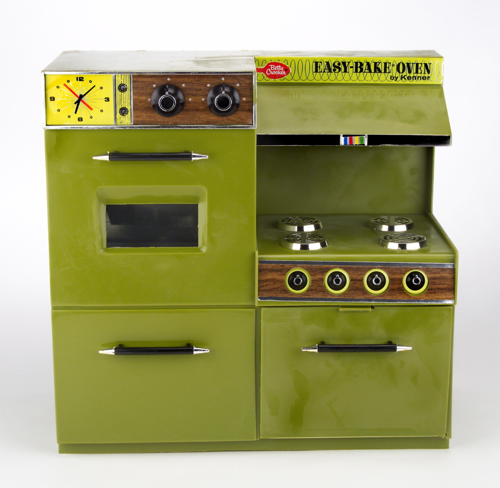 1971 Easy-Bake Oven