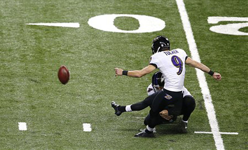 Baltimore Ravens kicker Justin Tucker (9) kicks a 29-yard field goal against the Detroit Lions in Detroit on Dec. 16.