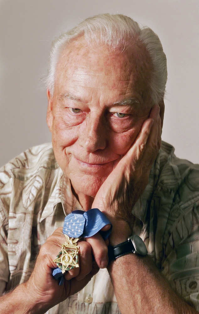 Walter Ehlers of Buena Park, Calif., shown in 2001, received of the Medal of Honor for bravery during the WWII D-Day invasion. His death leaves just seven other surviving recipients.