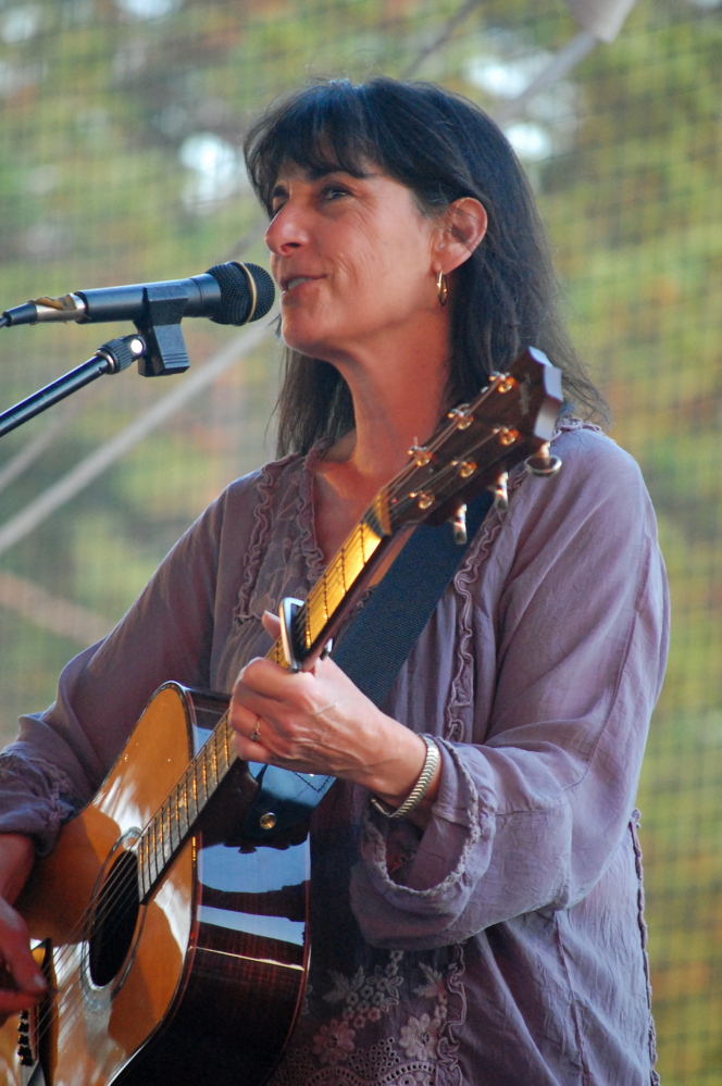 Singer-songwriter Karla Bonoff will perform at Jonathan’s in Ogunquit on Saturday.