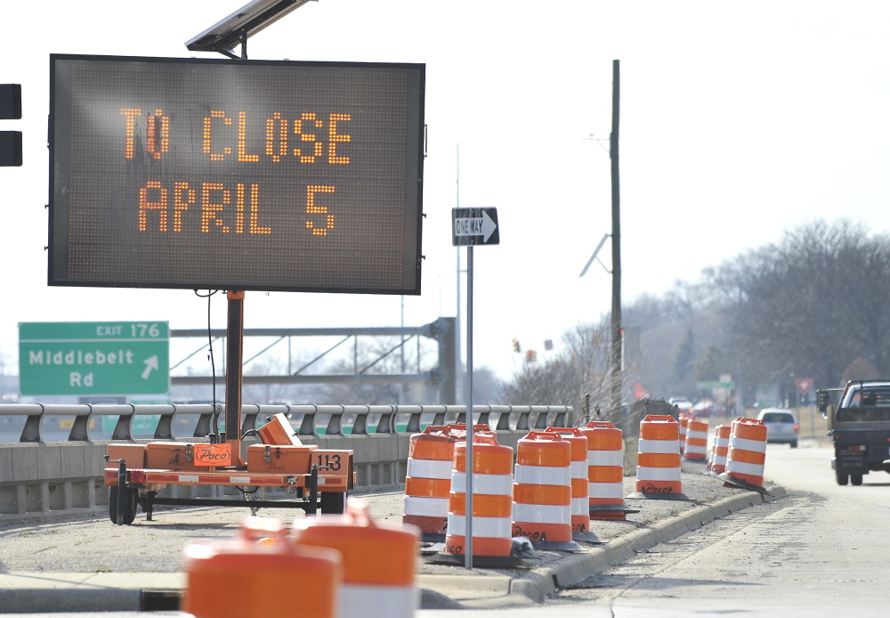 A sign warns of a road closure tied to construction. With the government’s Highway Trust Fund nearly broke, Congress needs to find a funding to keep such projects going.