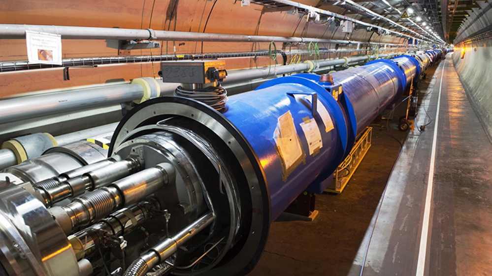 Superconducting magnets in the LHC tunnel