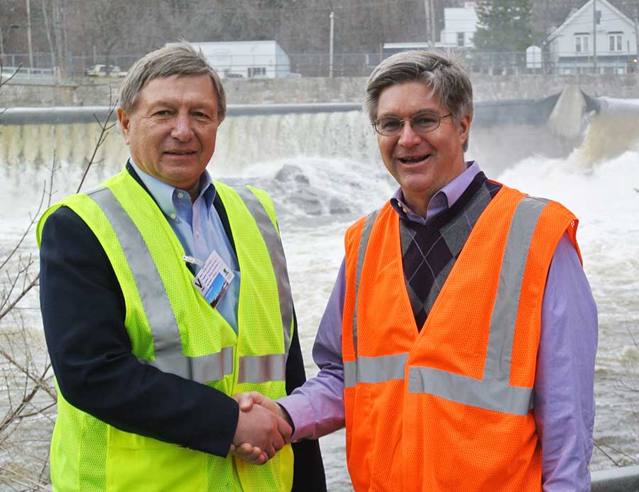From left to right: Mike Minkos, president of Summit Natural Gas of Maine and Russ Drechsel, president of UPM Madison
