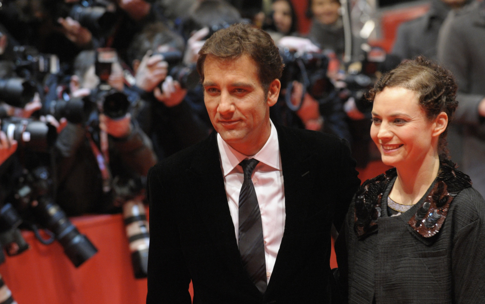 British actor Clive Owen has starred with beautiful leading ladies such as Angelina Jolie and Julia Roberts, but only one actress holds the key to his heart, his wife, Sarah-Jane Fenton. The couple have been married for almost 20 years.