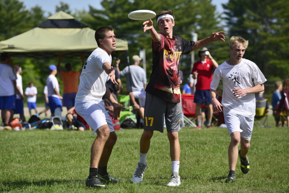CUMBERLAND, ME - JUNE 1: Fryeburg and Cape Elizabeth's men's teams at the High School Ultimate Frisbee Championships at Cumberland Fairgrounds on Sunday, June 1, 2014. (Photo by Logan Werlinger/Staff Photographer)