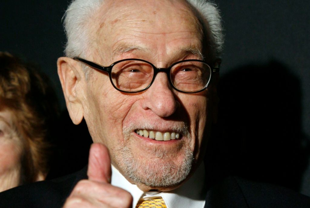 Eli Wallach arrives at the National Board of Review of Motion Pictures awards gala in this 2007 photo.
