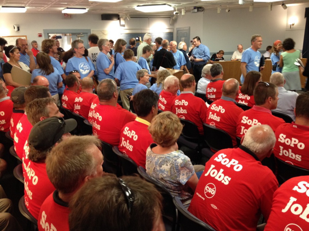 A proposal that would block so-called tar sands oil from being shipped through South Portland drew both supporters and opponents, wearing different colored T-shirts, to Monday’s City Council session.