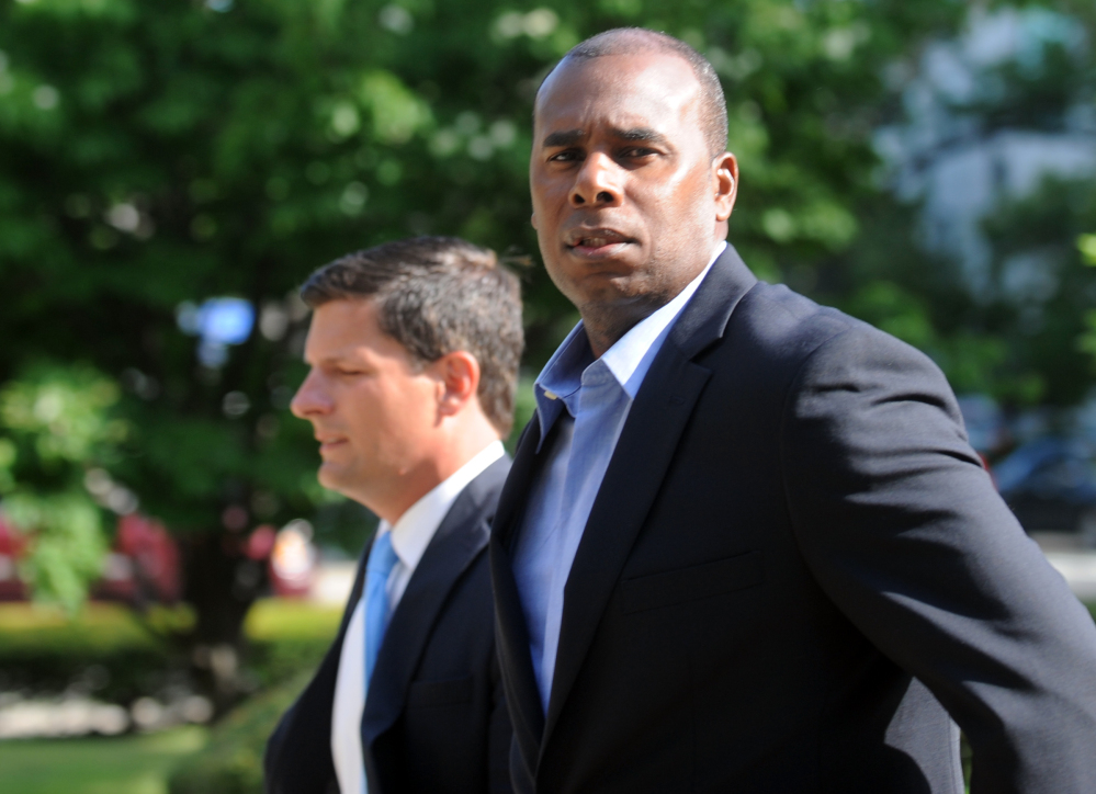 Former Long Island Ducks player Jose Offerman arrives at the federal courthouse in Bridgeport, Conn., on Thursday.