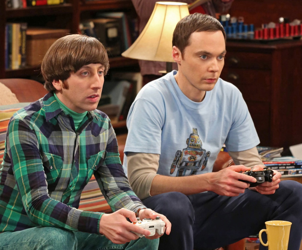 Jim Parsons, right, and Simon Helberg in “The Big Bang Theory.” 