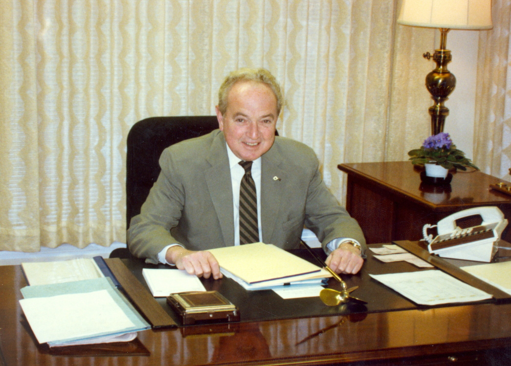 Scott Hutchinson served as the president and CEO of Key Bank of Southern Maine before retiring in 1989.