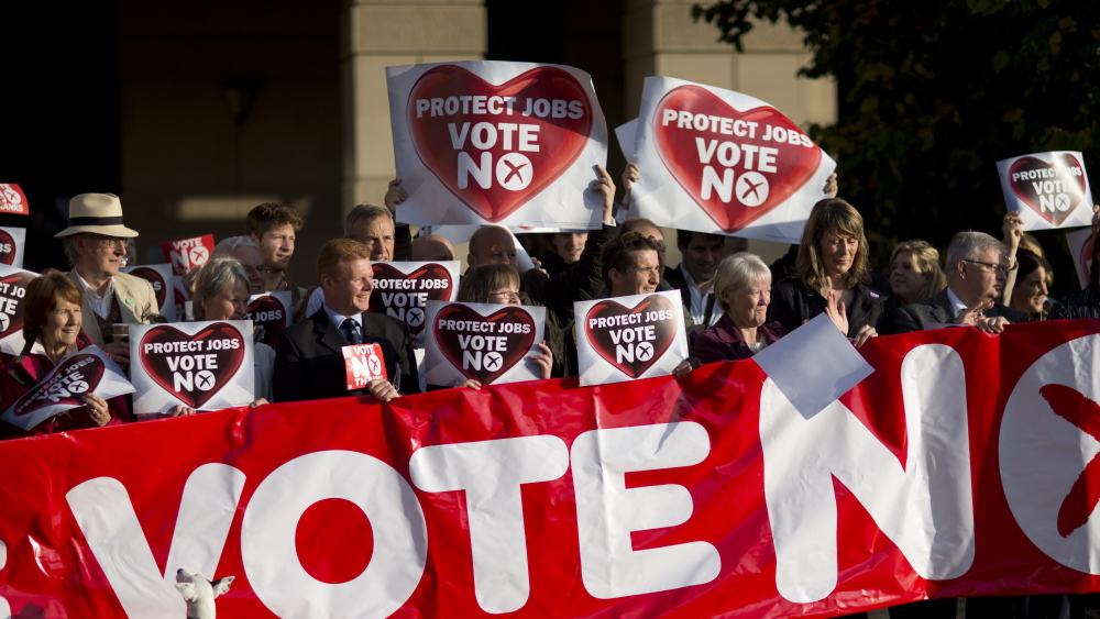 Opponents of Scottish independence attend a rally in Edinburgh on Tuesday. 
