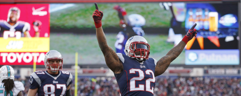 Stevan Ridley will have a cheering section Sunday at Gillette Stadium. About 14 family members will be on hand, including his father, who was a Raiders fan until his son was drafted by the Patriots.