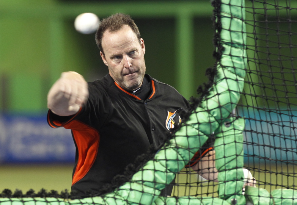 Marlins Manager Mike Redmond received a two-year contract extension from Miami.