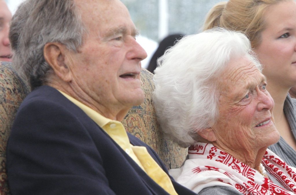 George H.W. Bush, shown with his wife, Barbara Bush, has received the John F. Kennedy Profile in Courage Award.