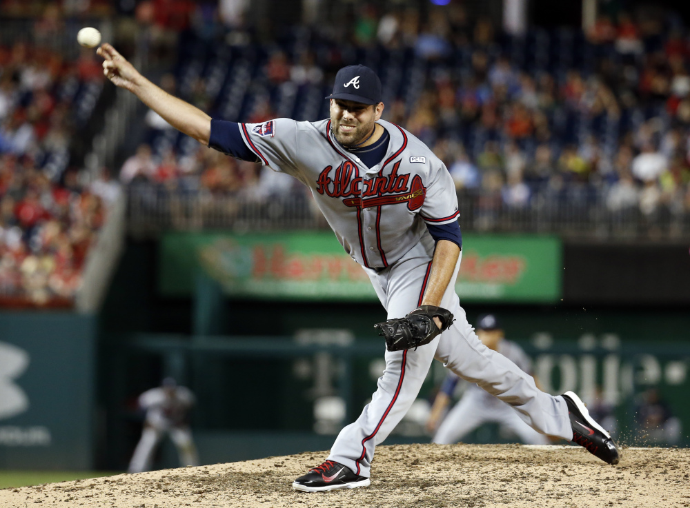 Atlanta Braves relief pitcher Jordan Walden throws against the Washington Nationals this fall.