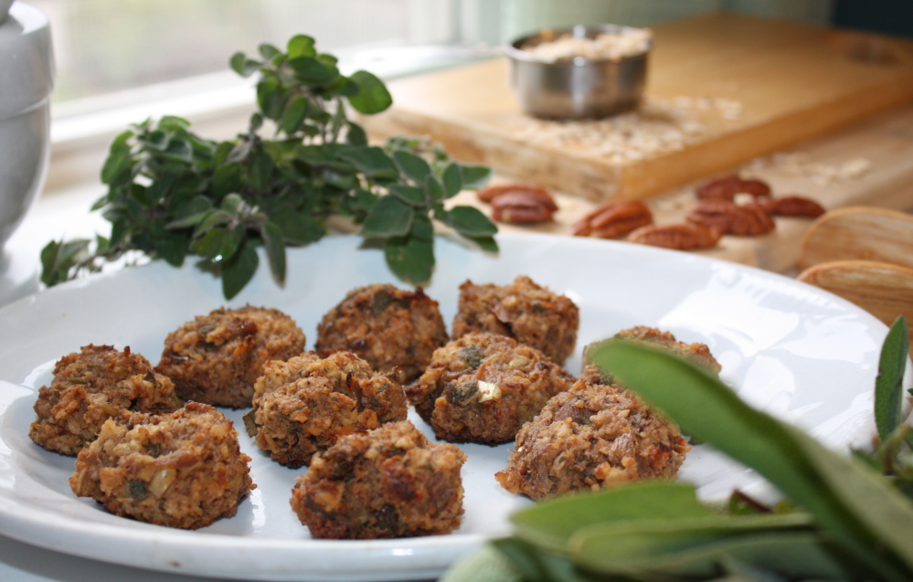 Both vegan and gluten-free, these Pecan-Oatmeal Stuffing Bites provide a hearty entrée around which all the traditional Thanksgiving sides can coalesce. You can also serve them as a totally plant-based holiday appetizer, paired with a bowl of vegan gravy for dipping.