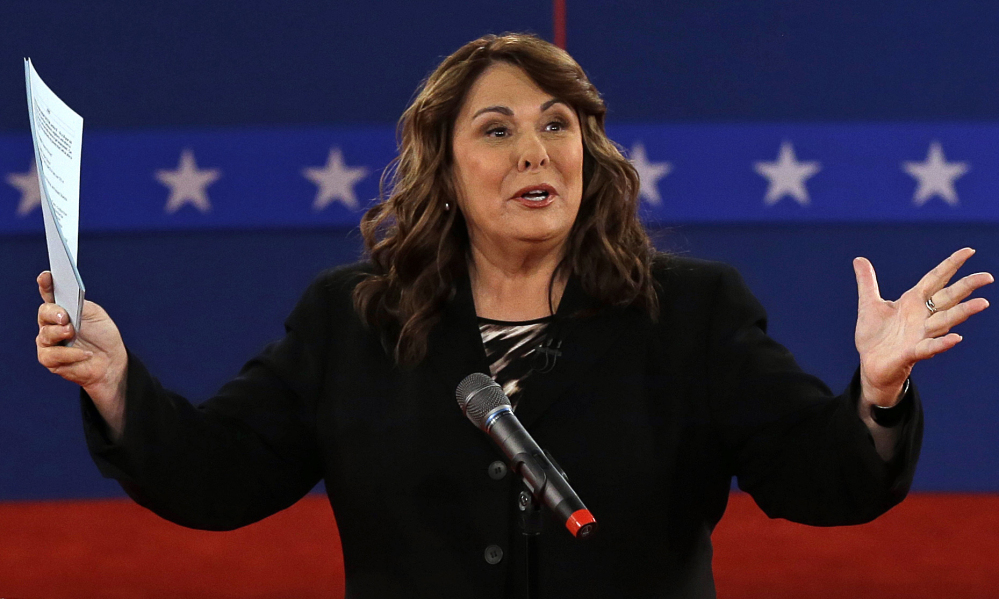 Moderator Candy Crowley talks to the audience before the second presidential debate at Hofstra University in 2012.