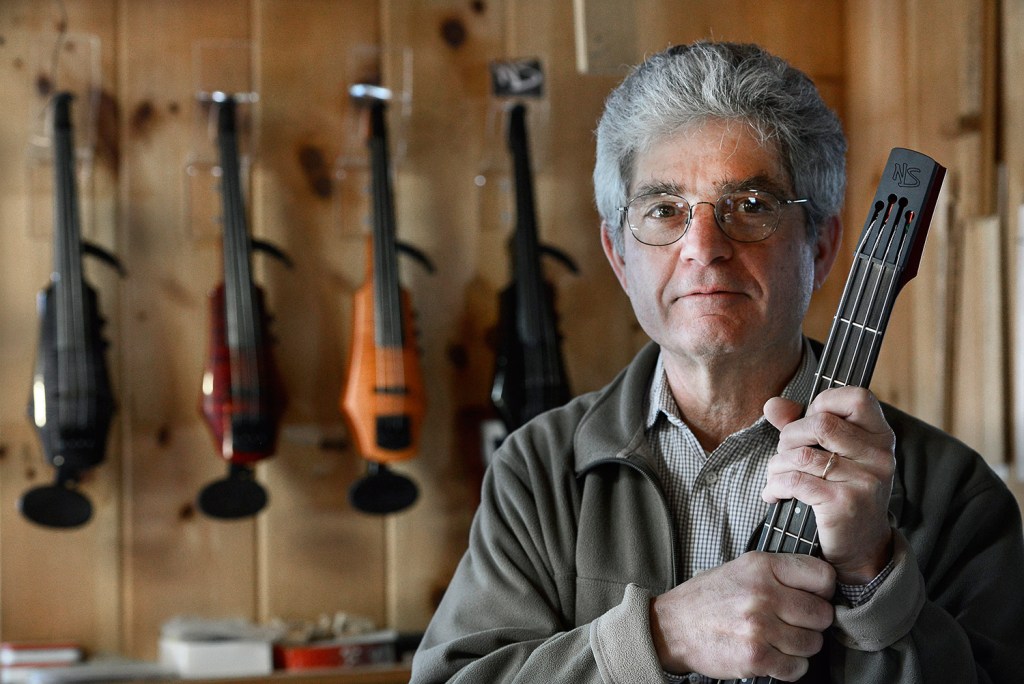 for mig Plante træer Aftale In Ned Steinberger's studio, the violin gets an electric makeover