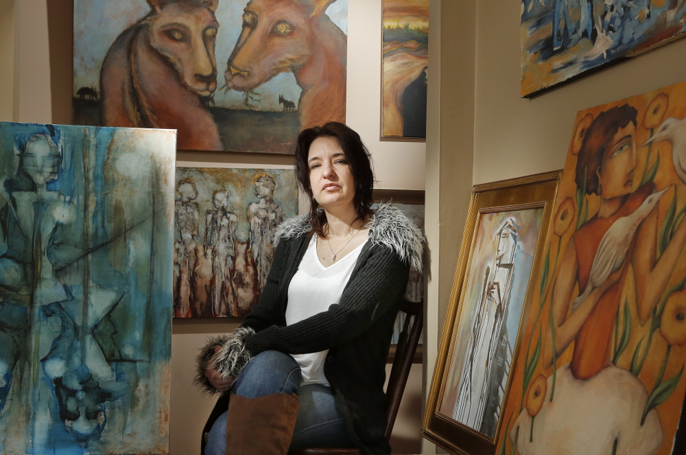 Erin Duquette is a painter, blogger and active promoter of the arts scene in her hometown.