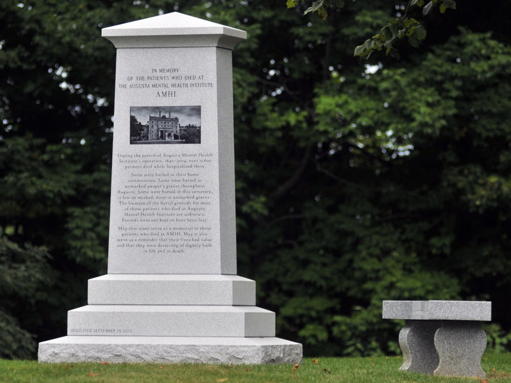 The monument that honors the more than 11,000 people who died at the Augusta Mental Health Institute will be dedicated Friday in Cony Cemetery in Augusta.