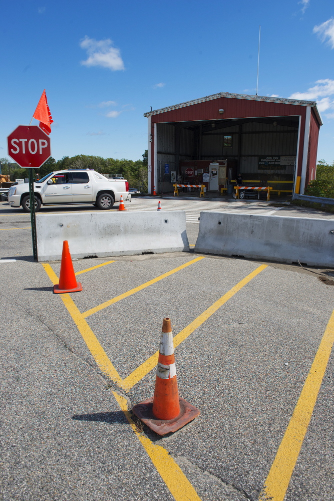 A Cape Elizabeth committee recommends redesigning  its transfer station.