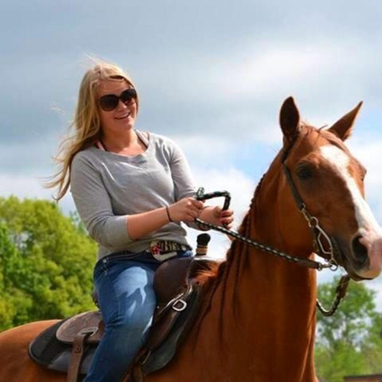 Halee Cummings of Sidney loved horses and was a competitive barrel racer.